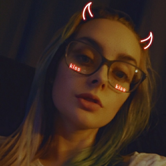 Meet your Posher, Angellica - Picture 1 of 1